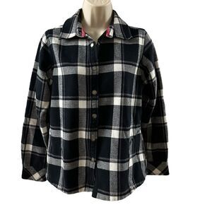 Orvis ~Women’s Black and White Plaid Shacket ~side pockets, snap buttons~ size S